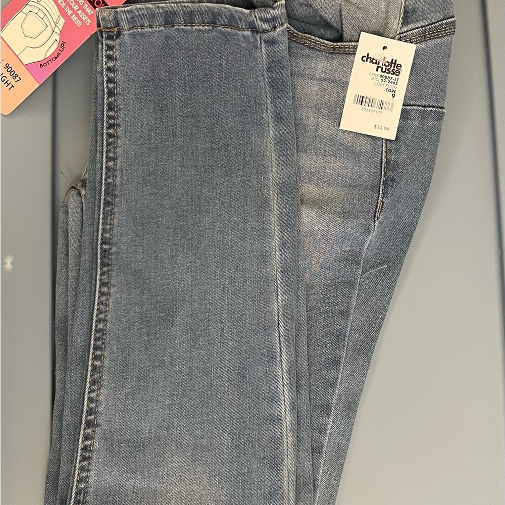 Women’s blue skinny jeans fit size 9. Never worn. Good condition 28 inch inseam - Picture 5 of 9